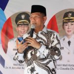 Sekda Batam, Firmansyah, menyampaikan sambutan saat peresmian SMPN 65 Batam, Batuaji, Kamis (30/4/2026). HUMAS DISKOMINFO BATAM / ADE RAHMATULLAH