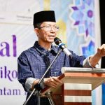 Wali kota Batam, Amsakar Achmad.