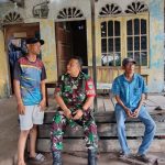 Babinsa Koramil 06/KTM Jalin Silaturahmi Bersama Warga, Imbau Tidak Membakar Lahan