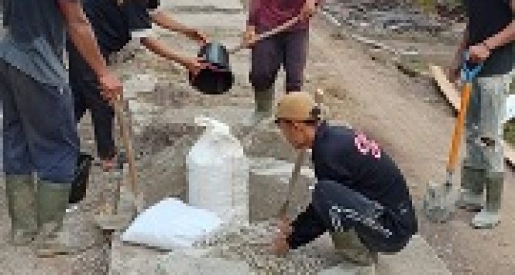 Gotong Royong Warga, Perbaikan Jalan 1,5 Km di Sungai Teritip Jadi Bukti Kepedulian