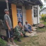 Babinsa Koramil 06/KTM Sosialisasikan Rekrutmen TNI - AD Kepada Warga Teluk Belengkong