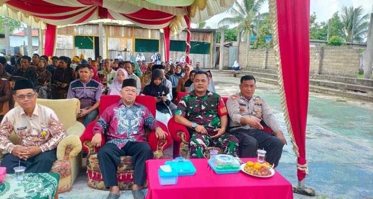 Sertu Edi Z hadir dalam acara perpisahan Pelajar SMK TBI (Fhoto Dok Koramil 06 Kateman)