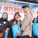 Pemko Batam hadir pada peringatan May Day 2026 di Welcome to Batam yang diwarnai aksi “Batam Bersih” serta semangat saling berbagi