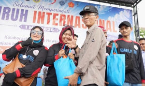 Pemko Batam hadir pada peringatan May Day 2026 di Welcome to Batam yang diwarnai aksi “Batam Bersih” serta semangat saling berbagi